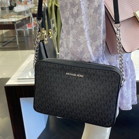 Michael Kors Large Jet Set Item East West Crossbody Black - Picture 16 of 16